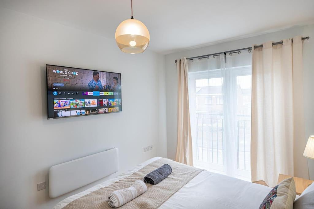 Reading 2-Bed Apartment & Parking Εξωτερικό φωτογραφία